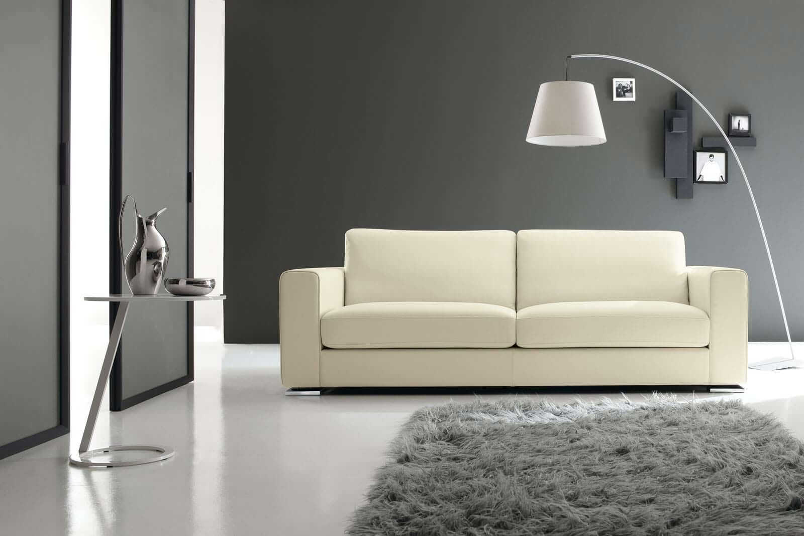 Divano Central Small dal design essenziale e raffinato, fornito da Tino Mariani a Lissone in provincia di Monza e Brianza.