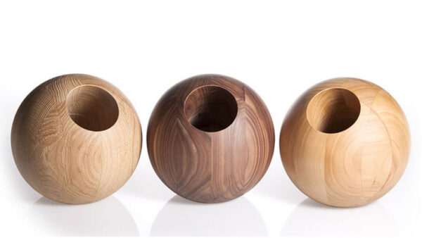 Set di oggetti decorativi Boccia con forme arrotondate e finiture naturali, proposto da Tino Mariani a Lissone in provincia di Monza e Brianza.