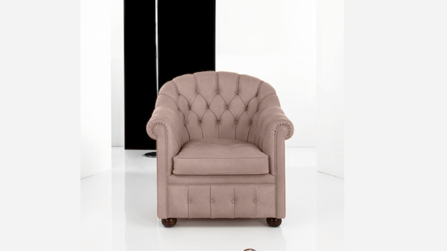 Poltrona Chesterina in pelle nabuk pieno fiore, comoda ed elegante, ideale per living moderni e classici in offerta – Tino Mariani