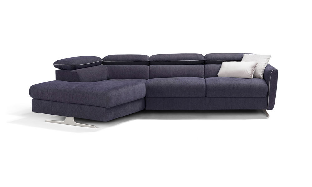 Divano letto moderno Madrid Top con piedini alti in metallo e design elegante, fornito da Tino Mariani a Lissone in provincia di Monza e Brianza.