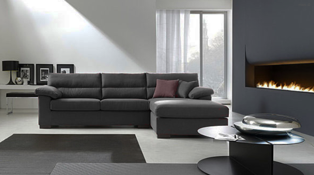 Divano moderno Nevada con chaise-longue in tessuto antimacchia sfoderabile, pronta consegna a Lissone.