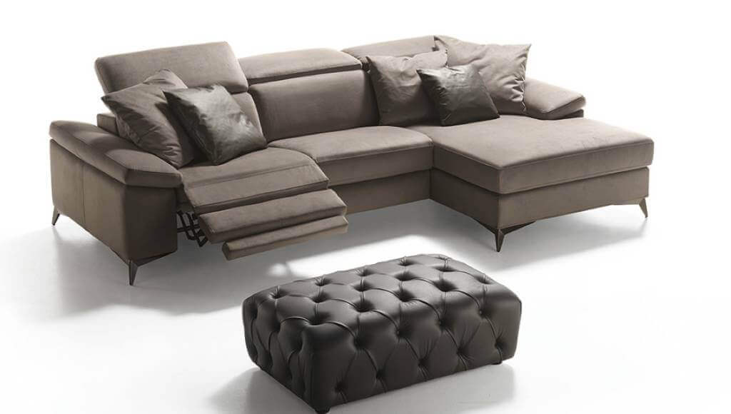 Divani Relax Con Piedini Byron Large con chaise-longue Tino Mariani