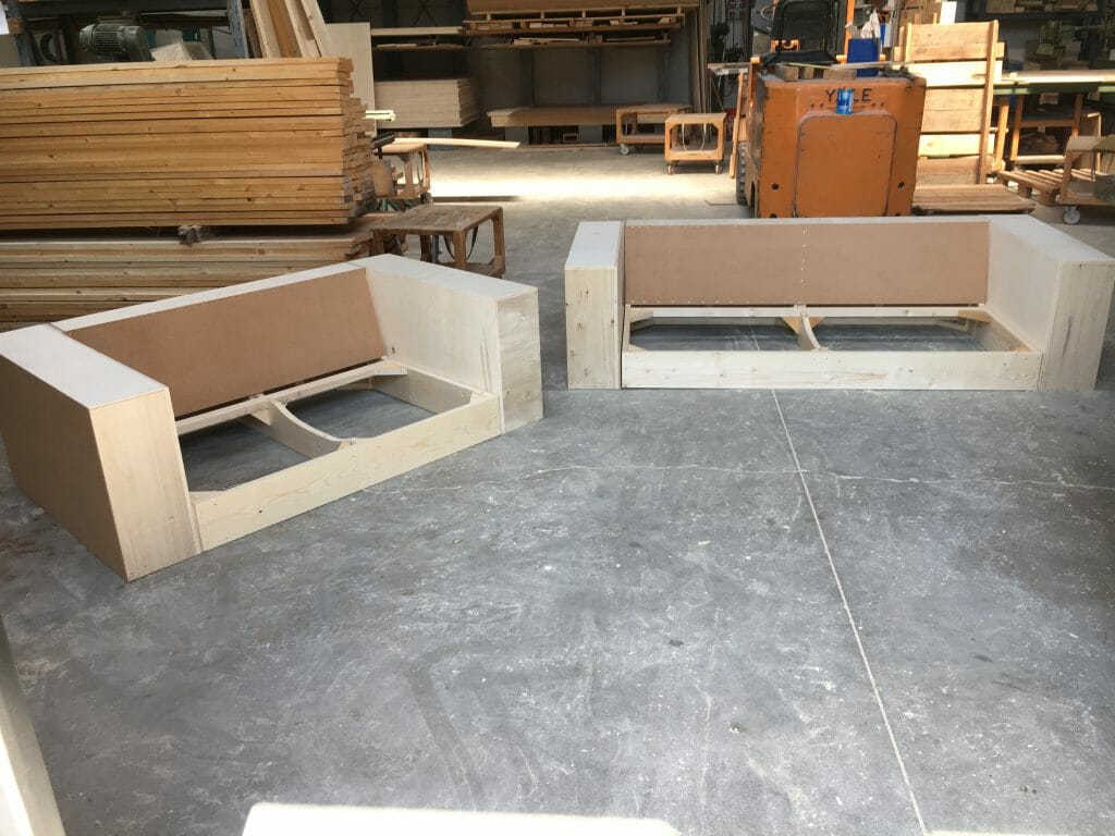 strutture divani su misura in legno massello tino mariani