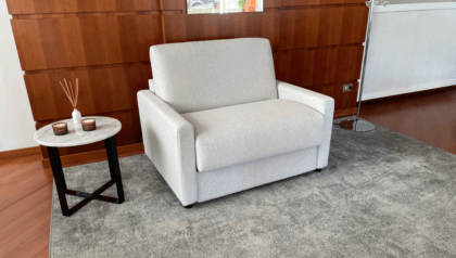 Poltrona letto comoda e compatta Oslo di Tino Mariani con materasso alto 18 cm