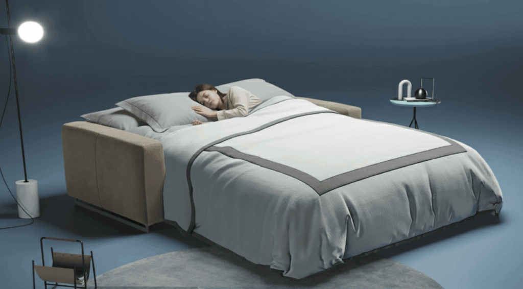 Divano letto comodo per dormire tutte le notti Tino Mariani con ragazza che riposa
