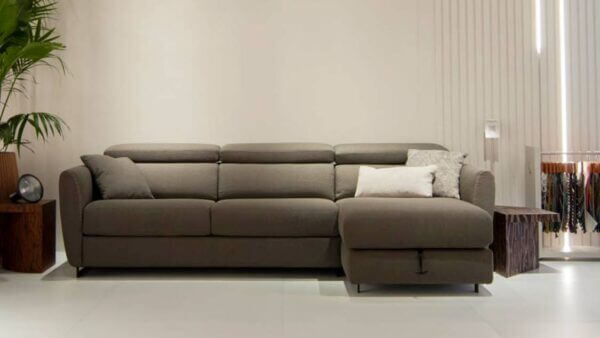 Divano letto matrimoniale Modular Pro con materasso alto e chaise-longue contenitore, design moderno e personalizzabile