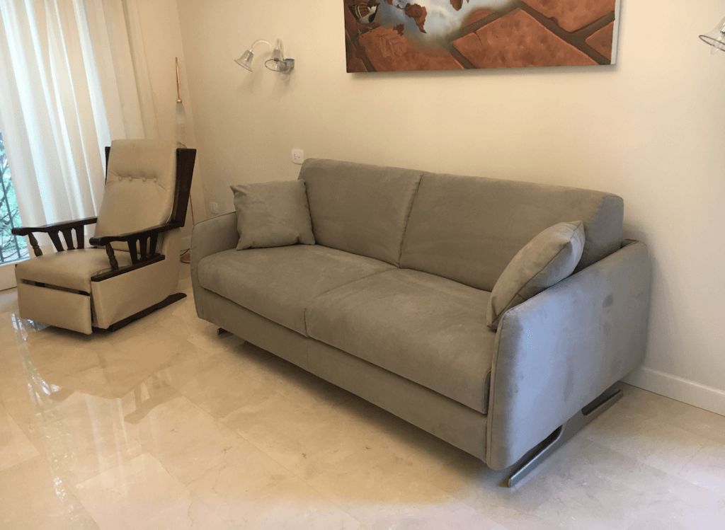 Divano Letto Praga In Microfibra Anti Macchia Tino Mariani