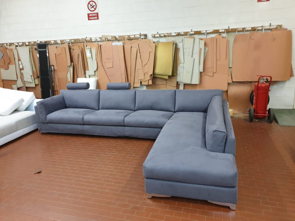Divano moderno Portofino su misura Tino Mariani 