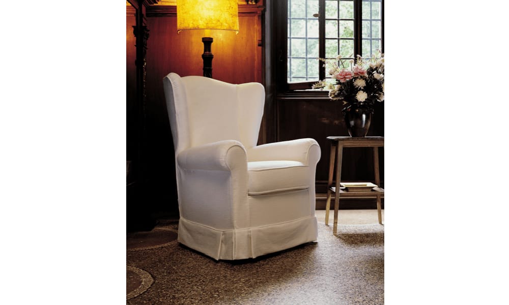 poltrona bergere classica in tessuto sfoderabile modello Mimì di Tino Mariani