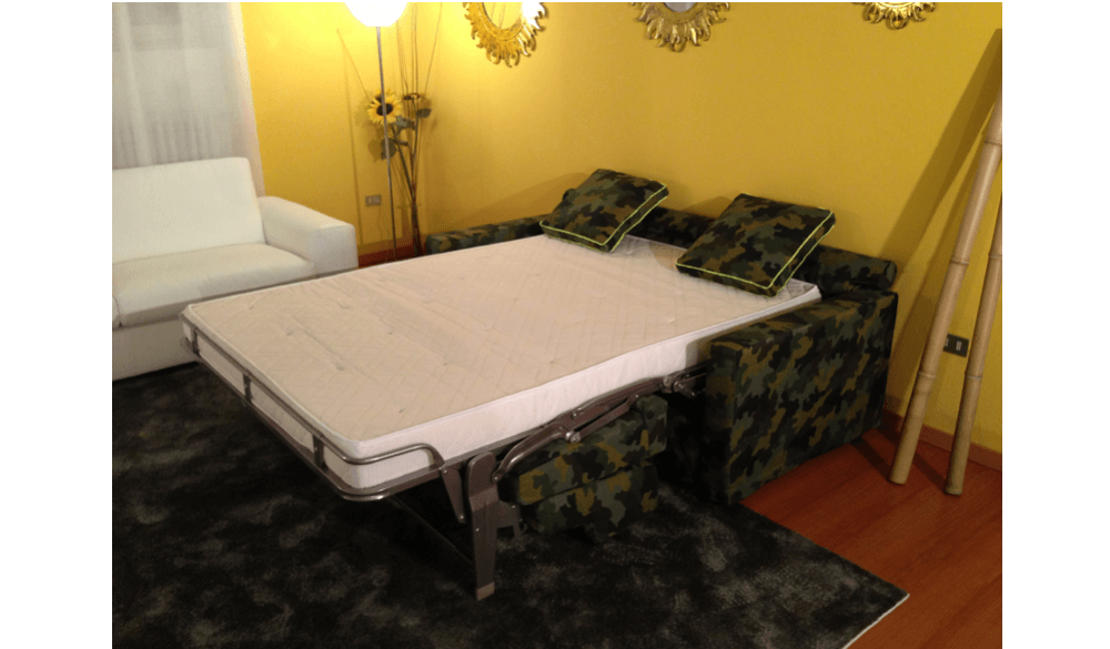 Offerta Divano Letto Rossy In Tessuto Mimetico.png