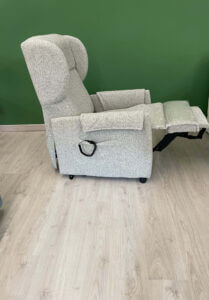 Poltrona Piccola Easy Con Doppia Pediera Tino Mariani