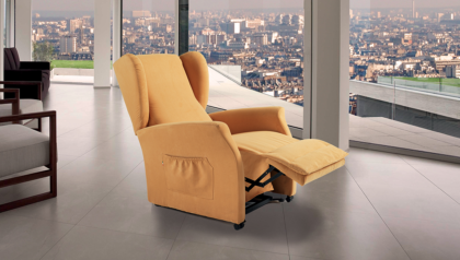 Poltrona Relax 102 con design ergonomico e sistema reclinabile per il riposo, fornita da Tino Mariani a Lissone in provincia di Monza e Brianza.