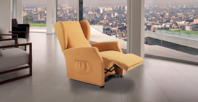 Poltrona Relax 102 con design ergonomico e sistema reclinabile per il riposo, fornita da Tino Mariani a Lissone in provincia di Monza e Brianza.