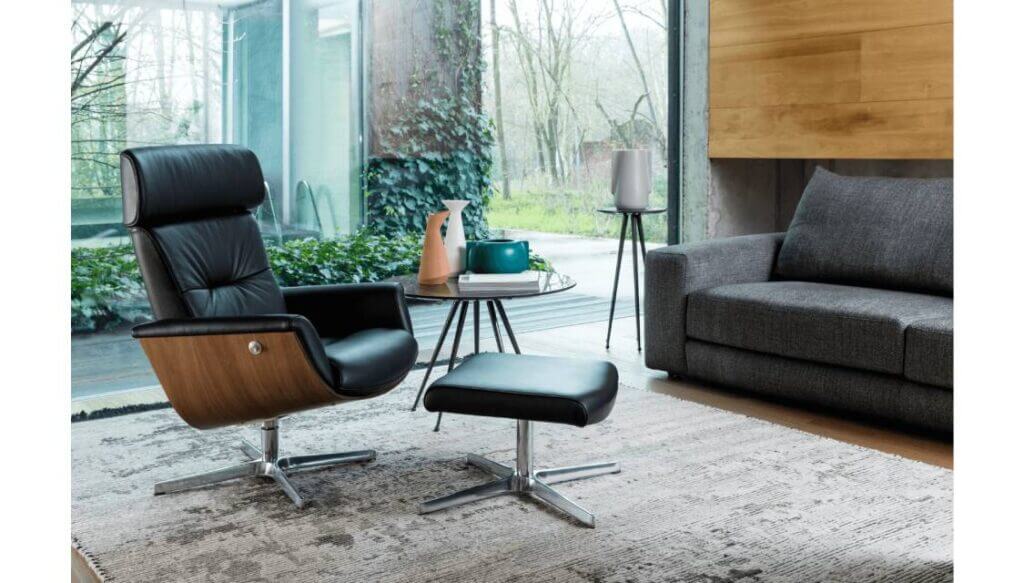 Poltrona Relax Con Pouf In Pelle E Base Girevole Evolution Tino Mariani