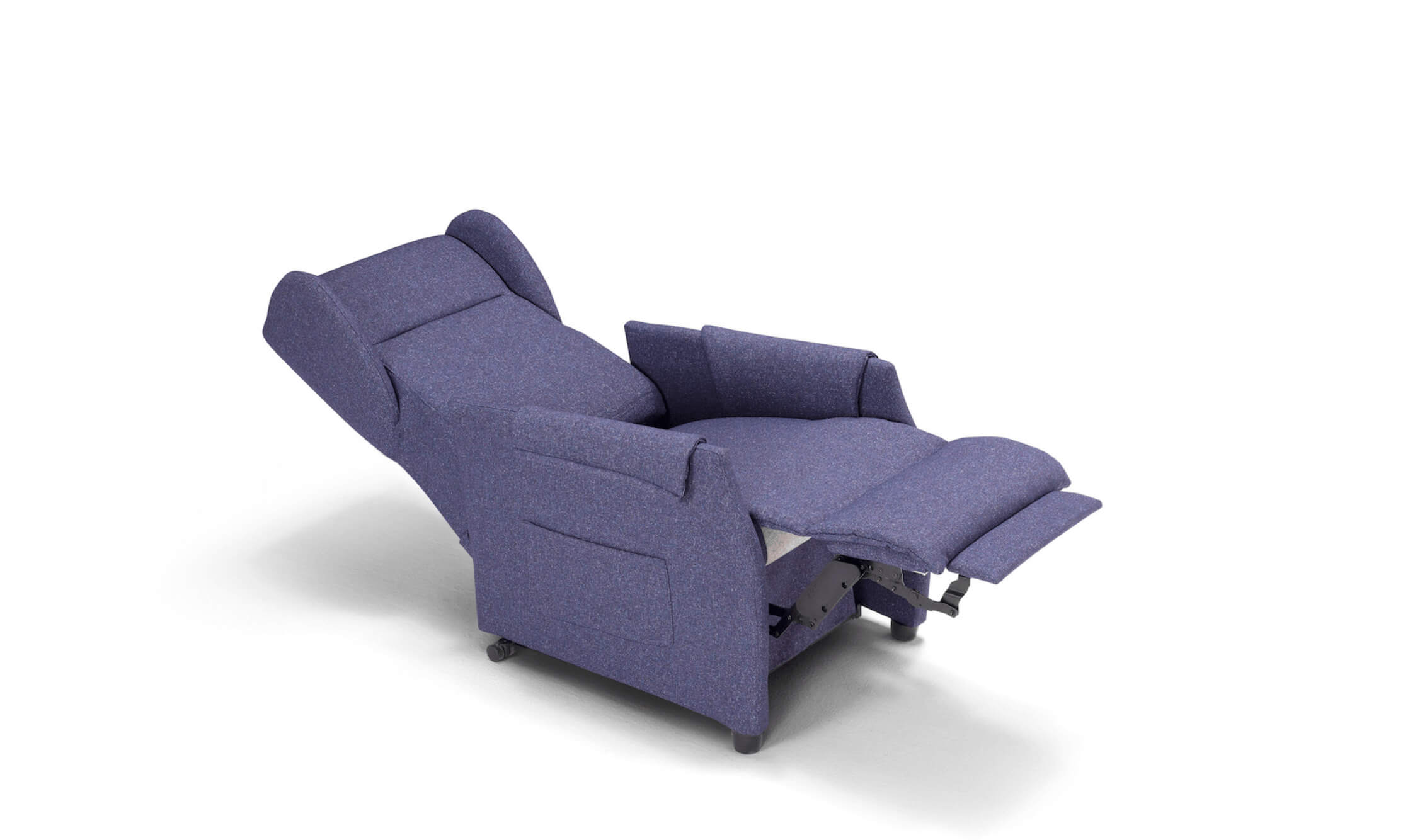 Poltrona Relax Piccola Easy Tino Mariani con doppia pediera e tessuto anti macchia