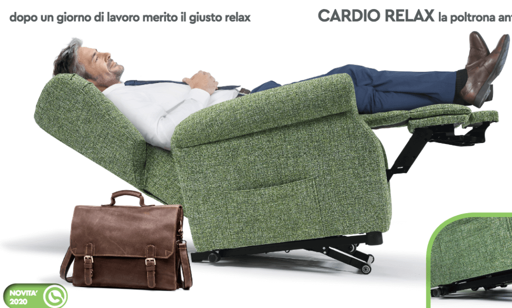 Poltrona Cardio Relax Tino Mariani in tessuto Aquaclean con doppia pediera e sistema alzapersona disponibili ad Erba e dintorni