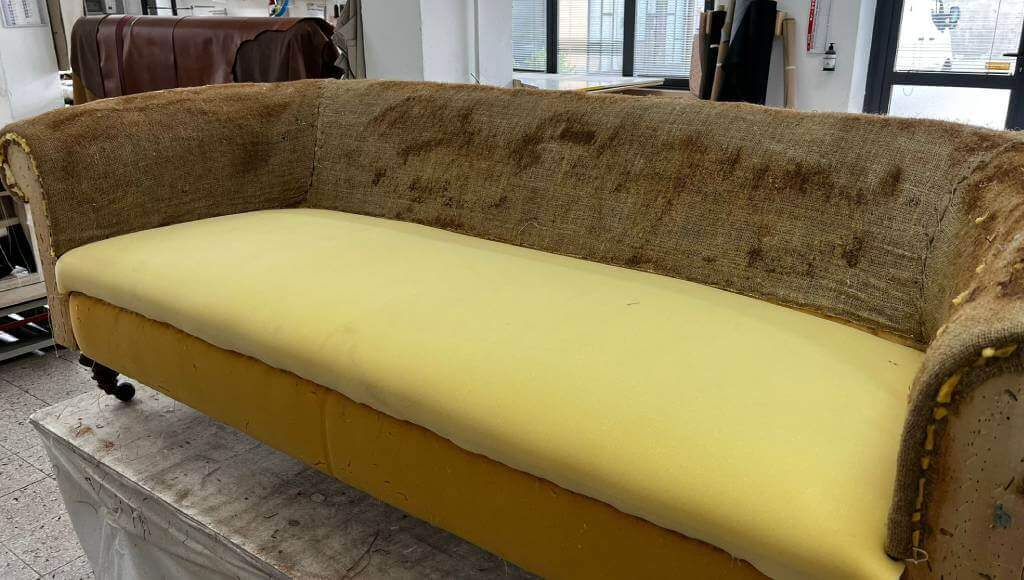 Rifacimento Divano Chesterfield Prima