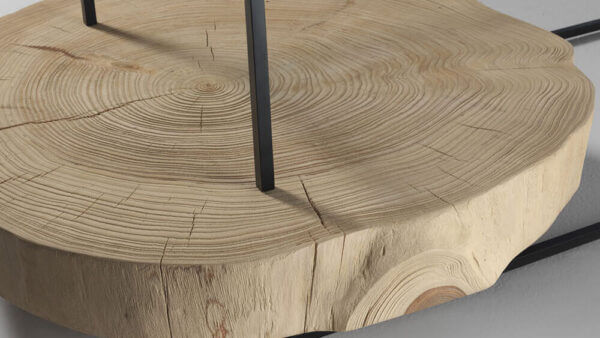 Tavolino Kurtz con piano effetto legno e base centrale dal design contemporaneo, disponibile da Tino Mariani a Lissone in provincia di Monza e Brianza.